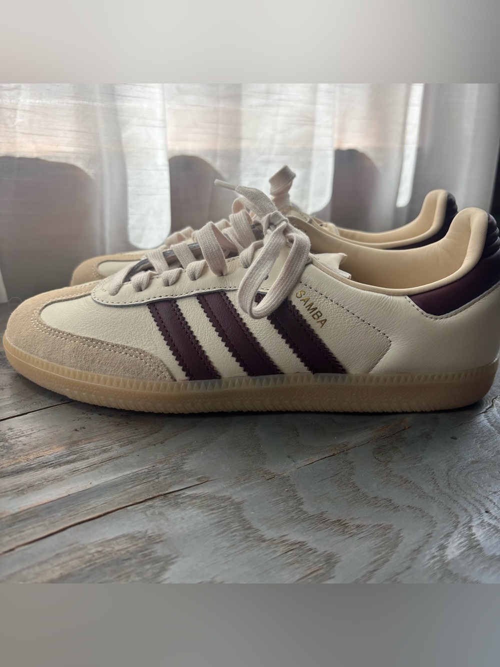 adidas NWOT Samba OG Sneakers cream with burgundy stripes | size 8.5